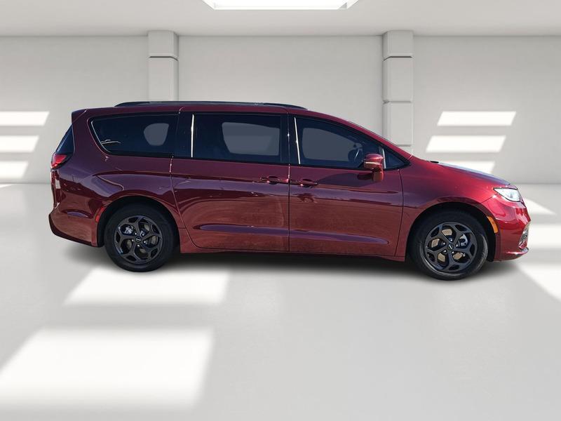 used 2021 Chrysler Pacifica Hybrid car, priced at $24,850