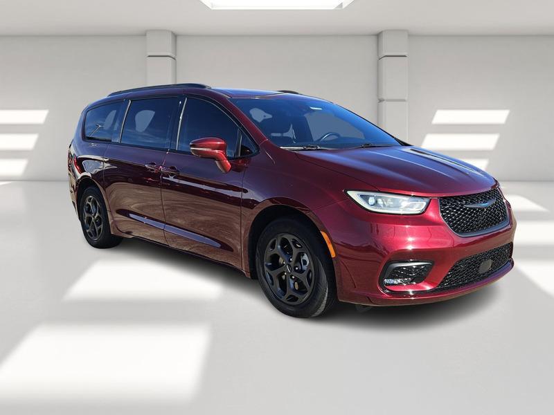 used 2021 Chrysler Pacifica Hybrid car, priced at $24,850