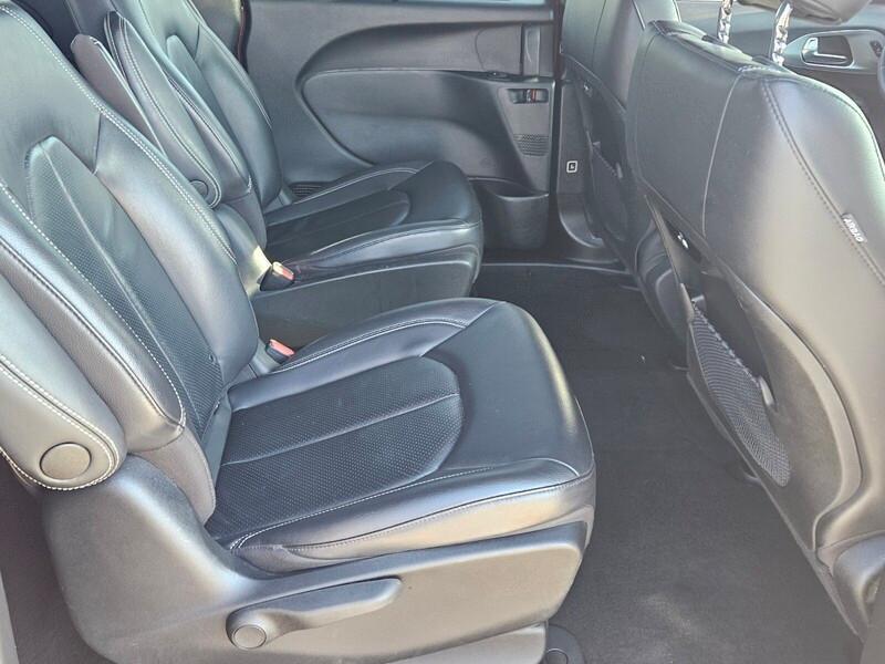 used 2021 Chrysler Pacifica Hybrid car, priced at $24,850