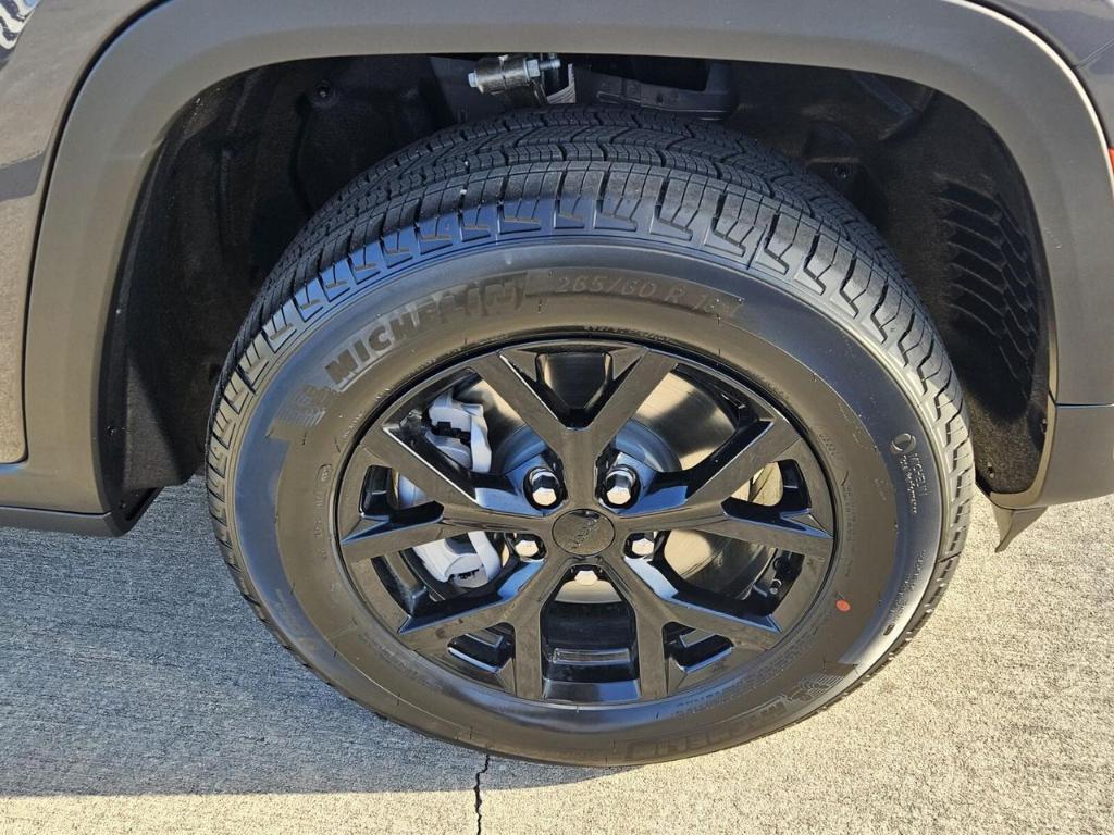 new 2025 Jeep Grand Cherokee L car, priced at $43,806