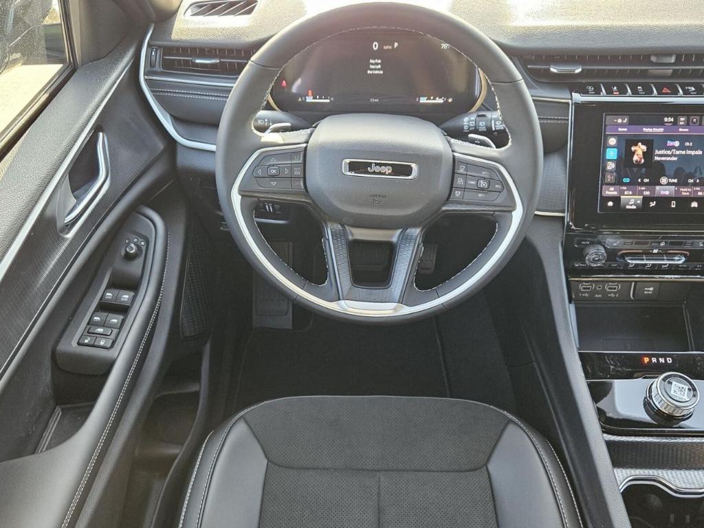 new 2025 Jeep Grand Cherokee L car, priced at $43,806