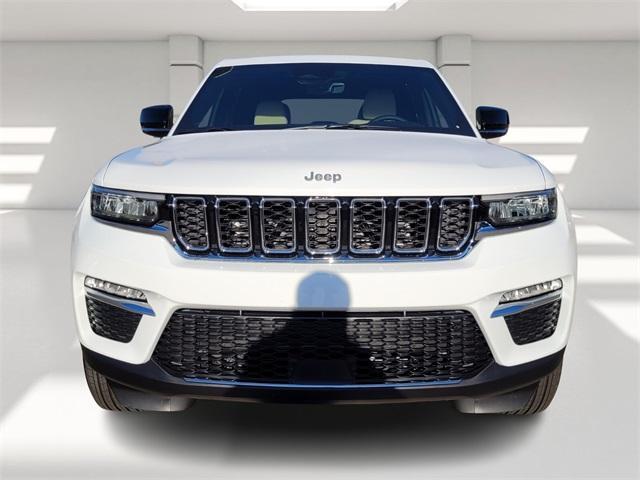 new 2025 Jeep Grand Cherokee car, priced at $41,200