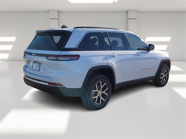 new 2025 Jeep Grand Cherokee car, priced at $41,200