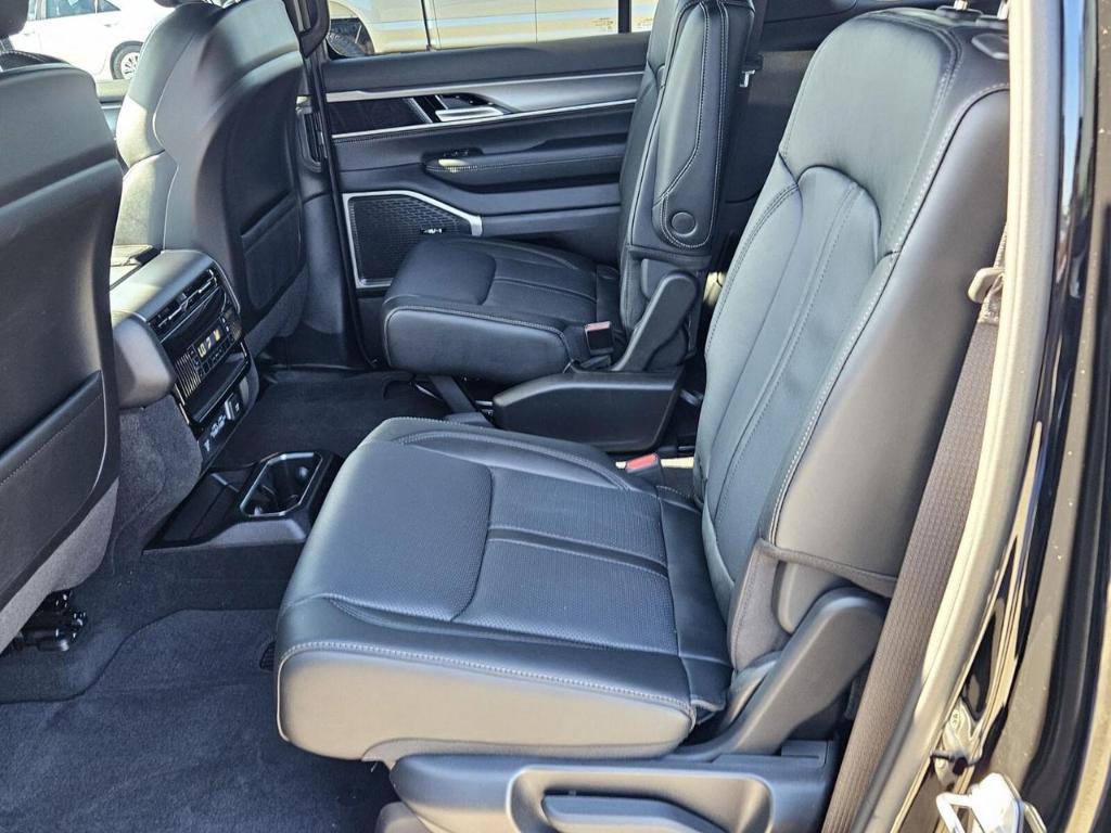 new 2025 Jeep Wagoneer L car, priced at $68,623