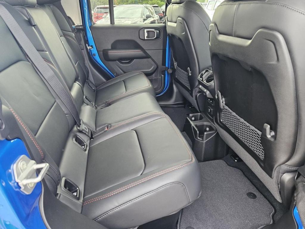 new 2025 Jeep Gladiator car, priced at $48,514