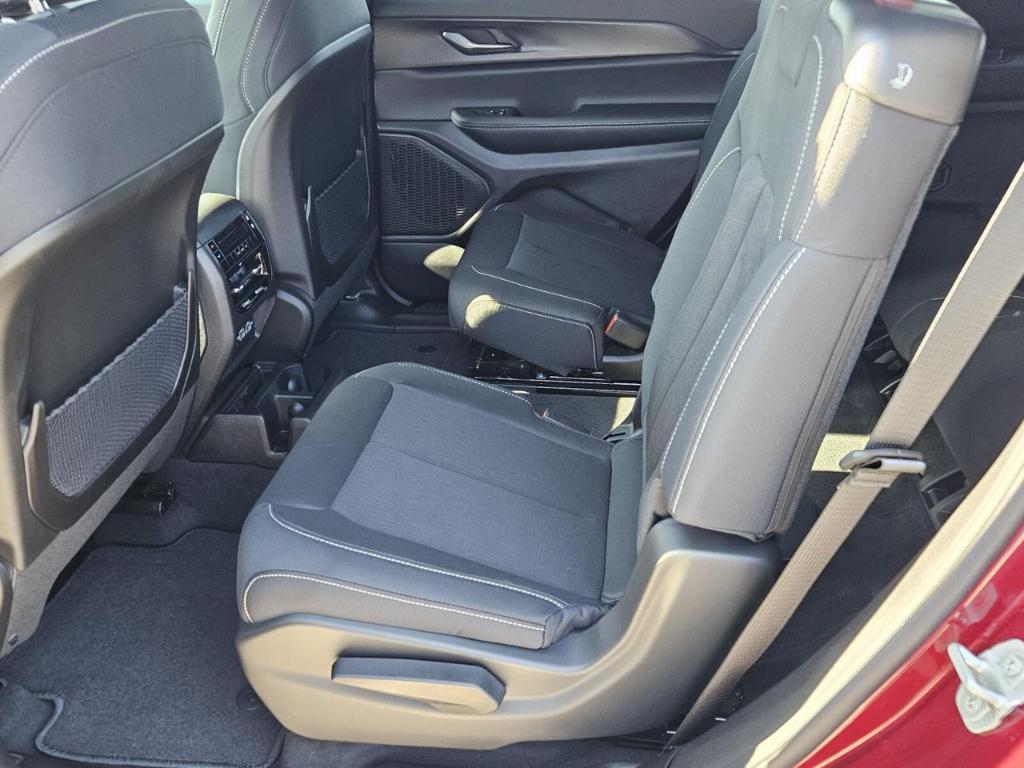 new 2025 Jeep Grand Cherokee L car, priced at $39,297