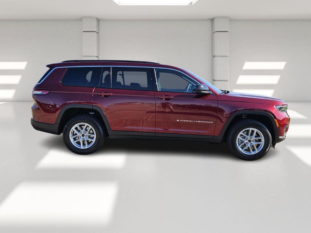 new 2025 Jeep Grand Cherokee L car, priced at $39,297