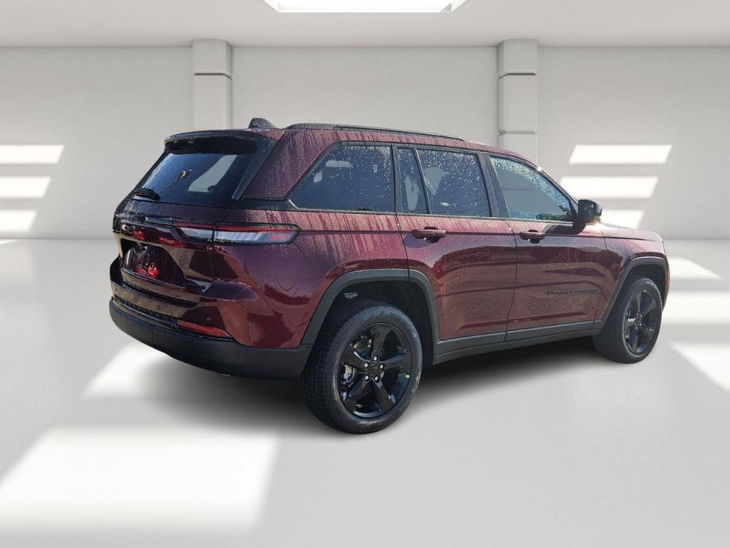 new 2025 Jeep Grand Cherokee car, priced at $46,831