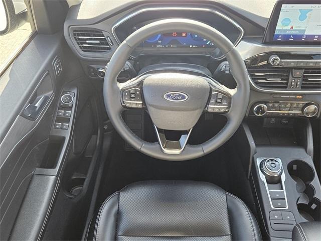 used 2022 Ford Escape car, priced at $19,999