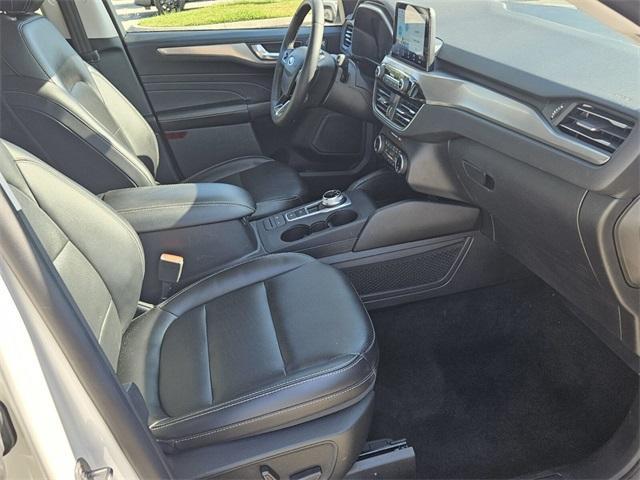 used 2022 Ford Escape car, priced at $19,999