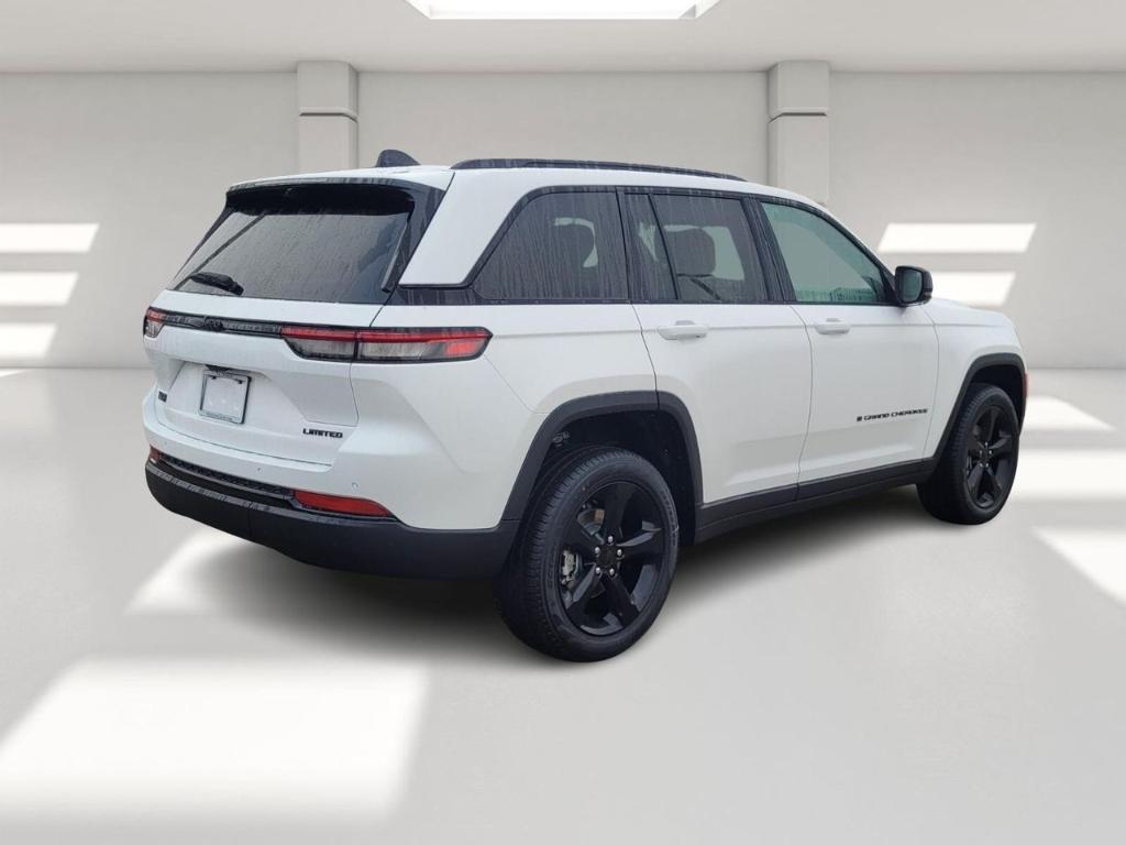 new 2025 Jeep Grand Cherokee car, priced at $48,896