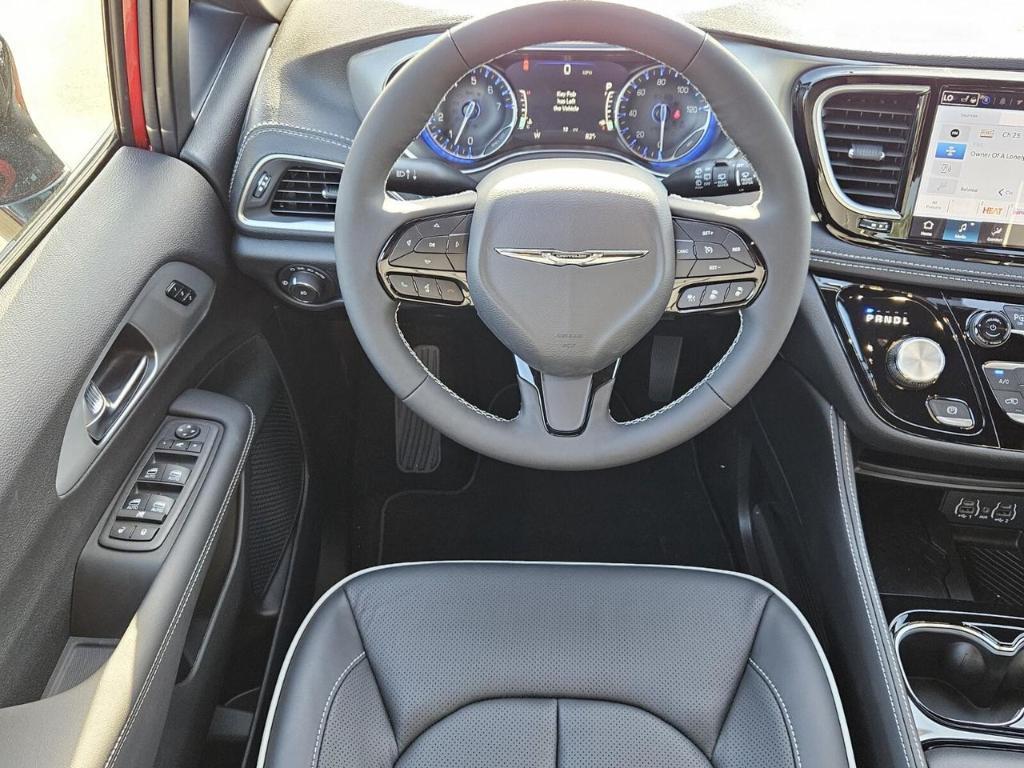 new 2025 Chrysler Pacifica car, priced at $46,975