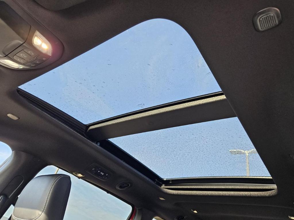 new 2025 Chrysler Pacifica car, priced at $46,975