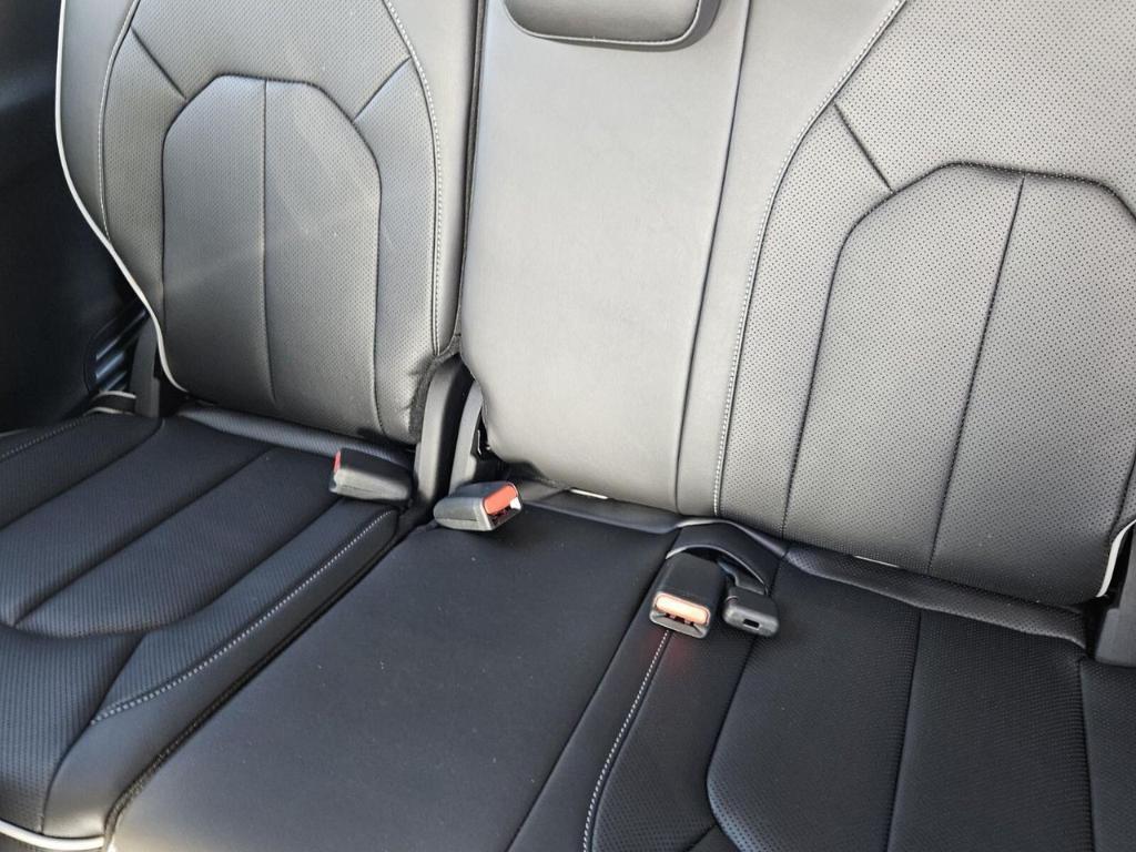 new 2025 Chrysler Pacifica car, priced at $46,975