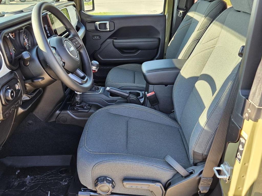 new 2025 Jeep Wrangler car, priced at $31,775