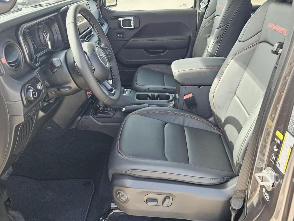 new 2025 Jeep Gladiator car, priced at $48,514