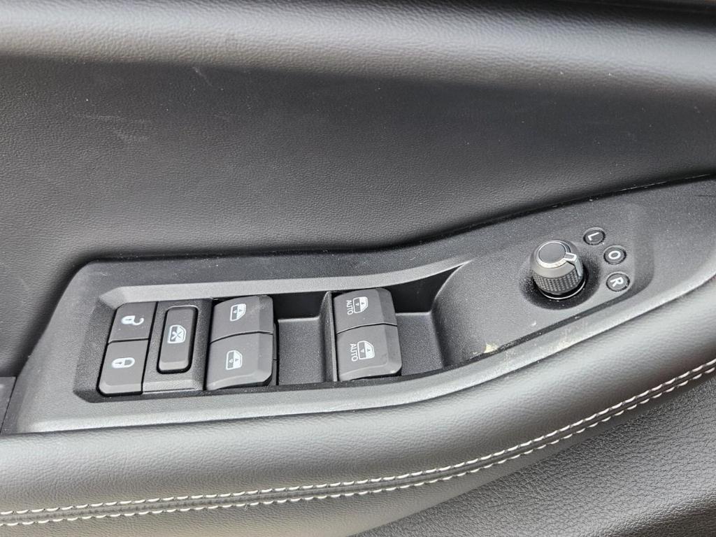 new 2025 Jeep Grand Cherokee car, priced at $34,972