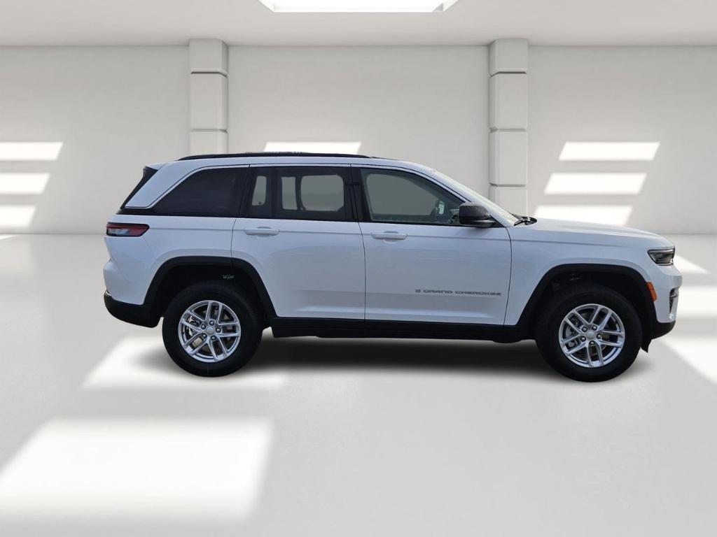 new 2025 Jeep Grand Cherokee car, priced at $34,972