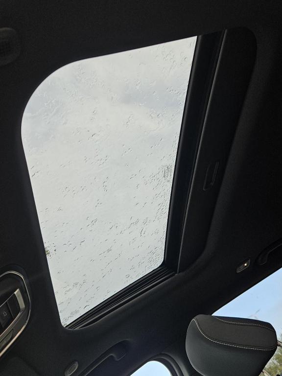 new 2025 Jeep Grand Cherokee car, priced at $34,972