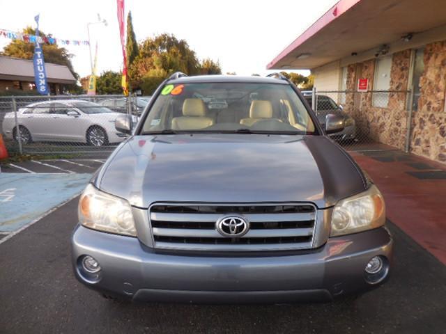 used 2006 Toyota Highlander car, priced at $9,991