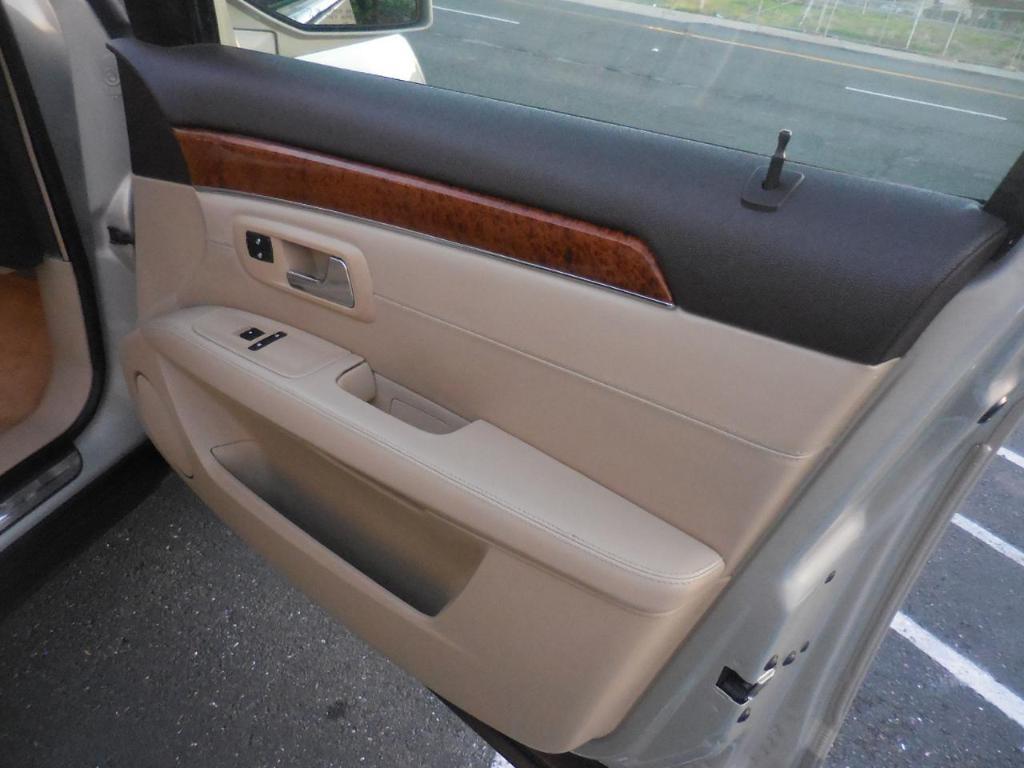 used 2009 Cadillac SRX car, priced at $8,991