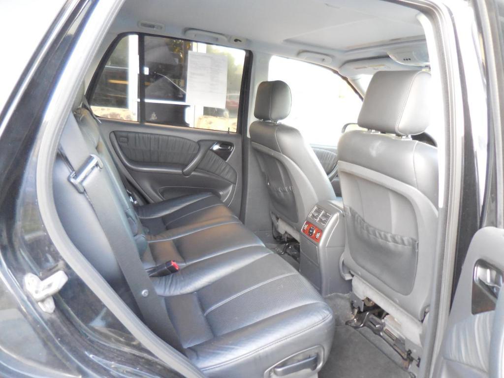 used 2005 Mercedes-Benz M-Class car, priced at $7,991