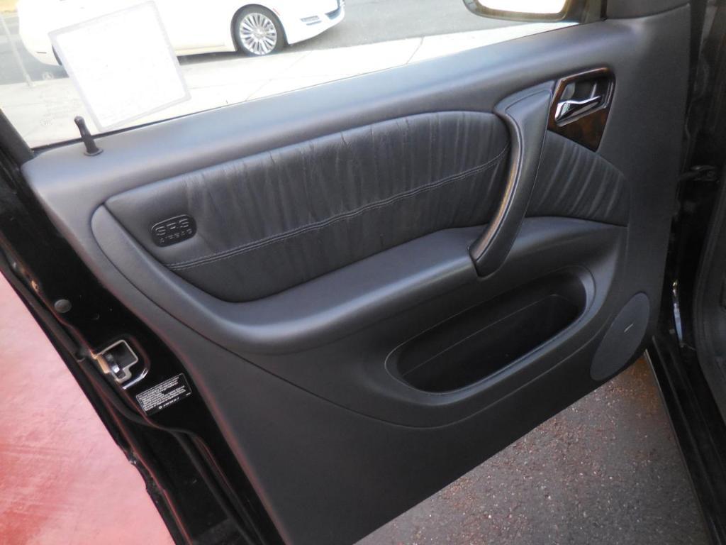 used 2005 Mercedes-Benz M-Class car, priced at $7,991