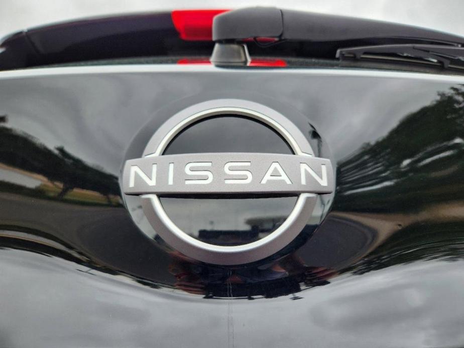 new 2025 Nissan Leaf car, priced at $30,959