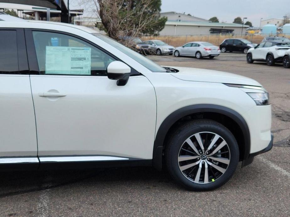 new 2024 Nissan Pathfinder car, priced at $50,225