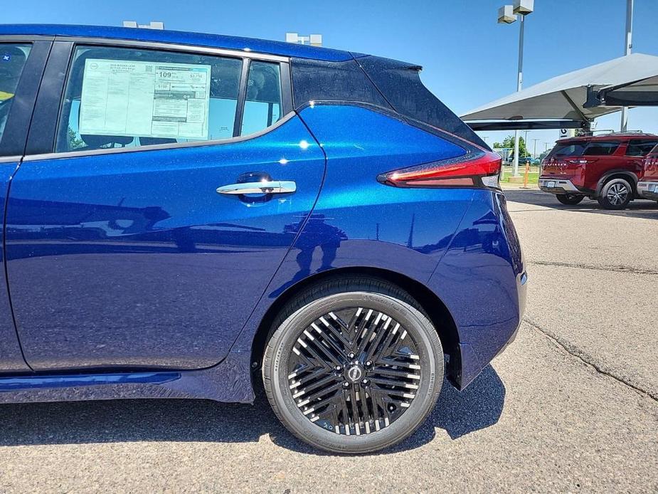 new 2025 Nissan Leaf car, priced at $30,534