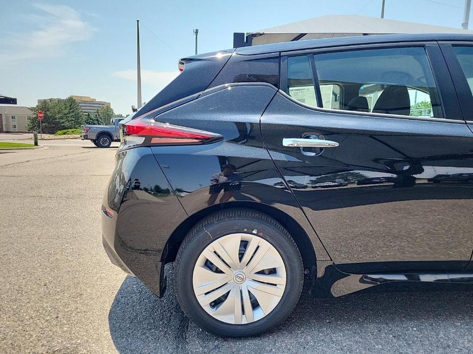 new 2025 Nissan Leaf car, priced at $22,234