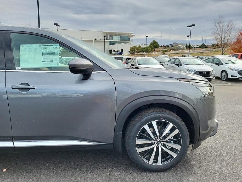 new 2024 Nissan Pathfinder car, priced at $49,921