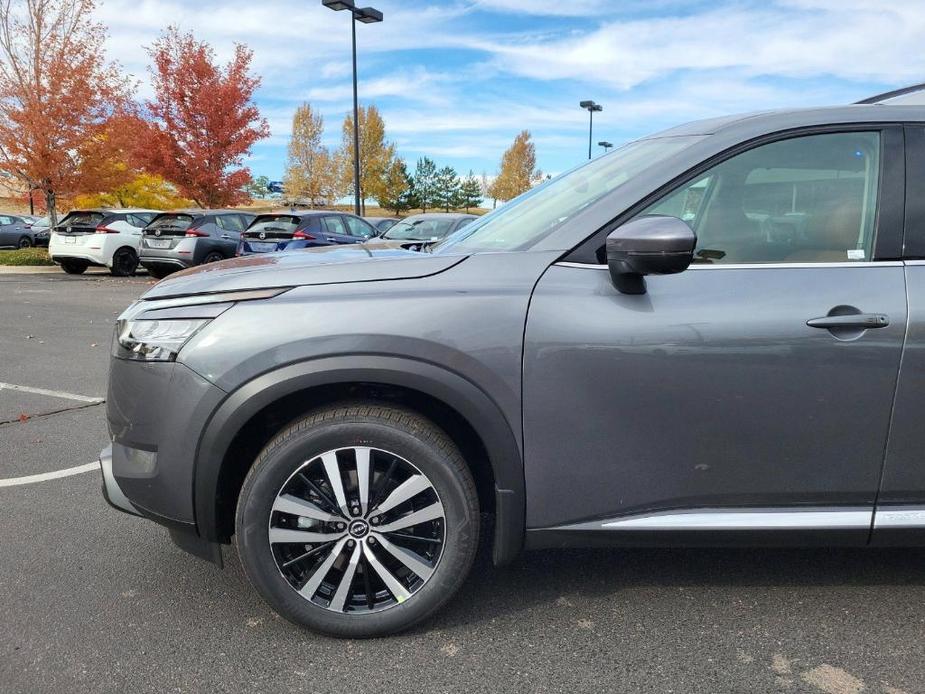 new 2024 Nissan Pathfinder car, priced at $49,921