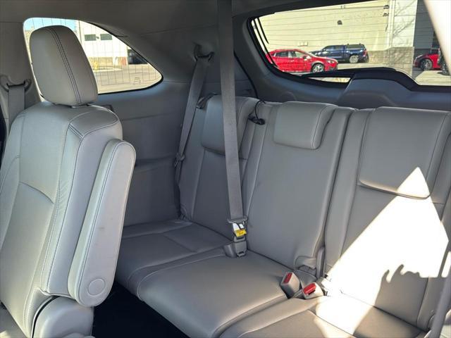 used 2019 Toyota Highlander Hybrid car, priced at $28,995
