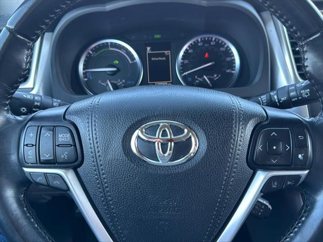 used 2019 Toyota Highlander Hybrid car, priced at $28,995