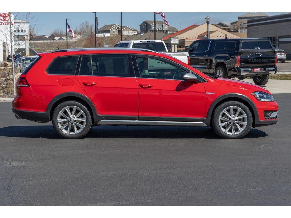 used 2019 Volkswagen Golf Alltrack car, priced at $25,900