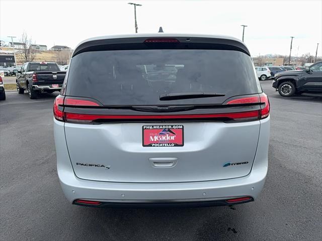 used 2023 Chrysler Pacifica Hybrid car, priced at $38,000