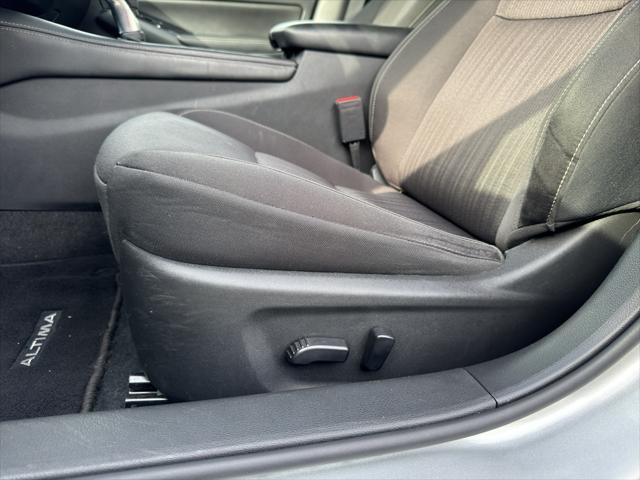 used 2023 Nissan Altima car, priced at $21,779