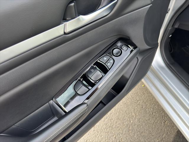 used 2023 Nissan Altima car, priced at $21,779