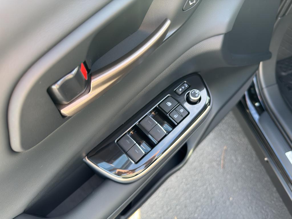 new 2025 Toyota Crown Signia car, priced at $52,160