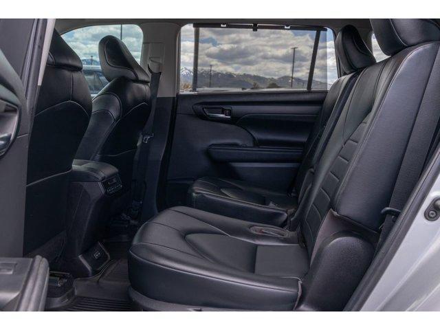 used 2022 Toyota Highlander car, priced at $37,975