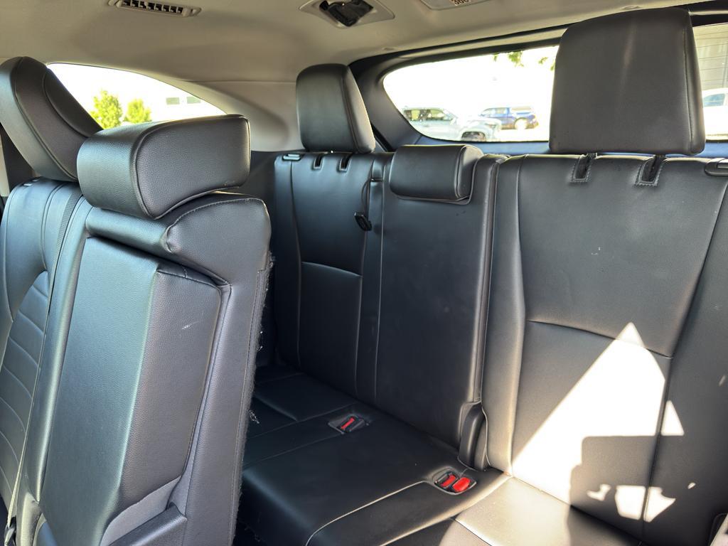 used 2023 Toyota Highlander car, priced at $41,874