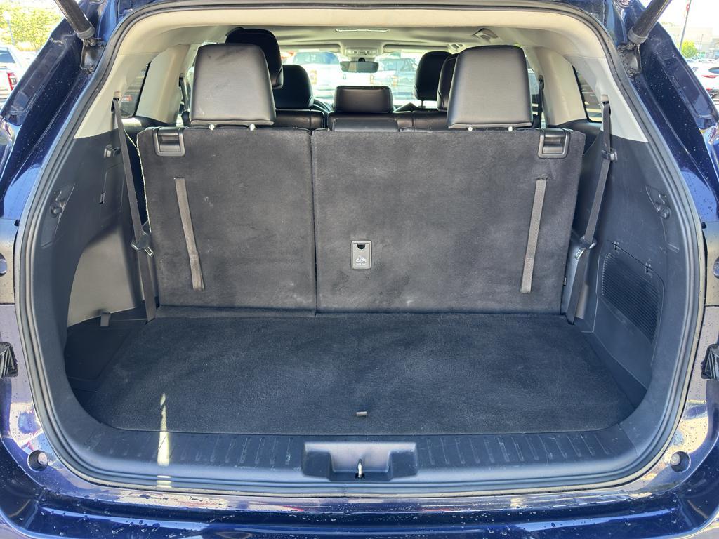 used 2023 Toyota Highlander car, priced at $41,874