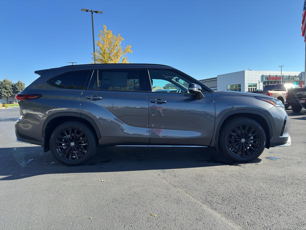 new 2025 Toyota Highlander car, priced at $49,328