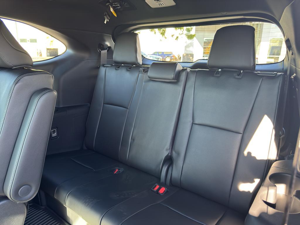 new 2025 Toyota Highlander car, priced at $49,328
