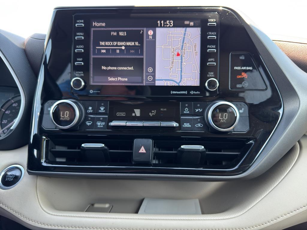 used 2020 Toyota Highlander car, priced at $29,250