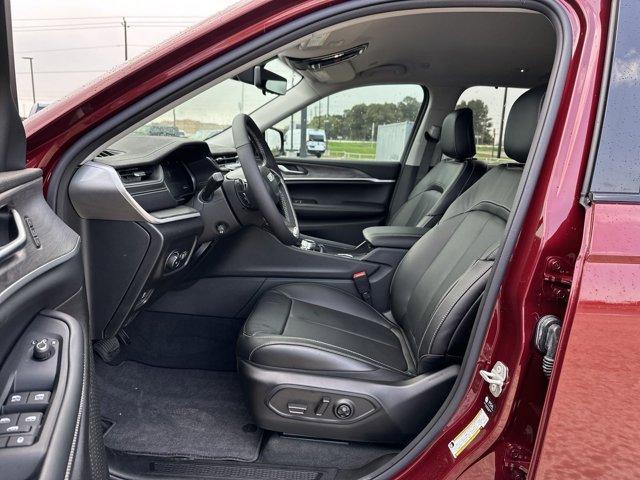 new 2024 Jeep Grand Cherokee L car, priced at $48,792