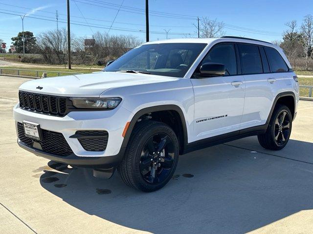 new 2024 Jeep Grand Cherokee car, priced at $40,003