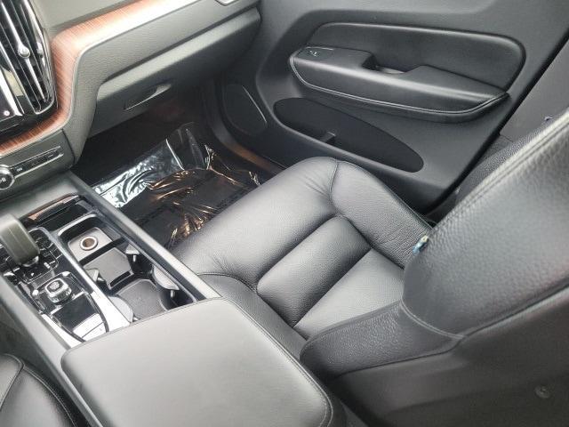 used 2024 Volvo XC60 car, priced at $33,491