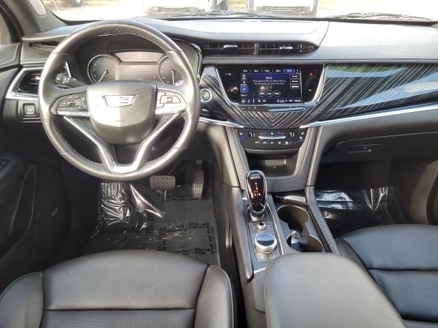 used 2024 Cadillac XT6 car, priced at $49,585